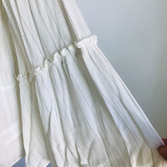 NWOT Ellen Tracy Stripe Cream Bell Sleeve Top Blouse Large - Picture 4 of 8